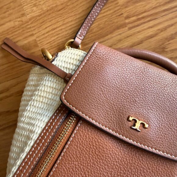 Tory Burch Half-Moon Straw Crossbody Bag - Picture 4 of 12
